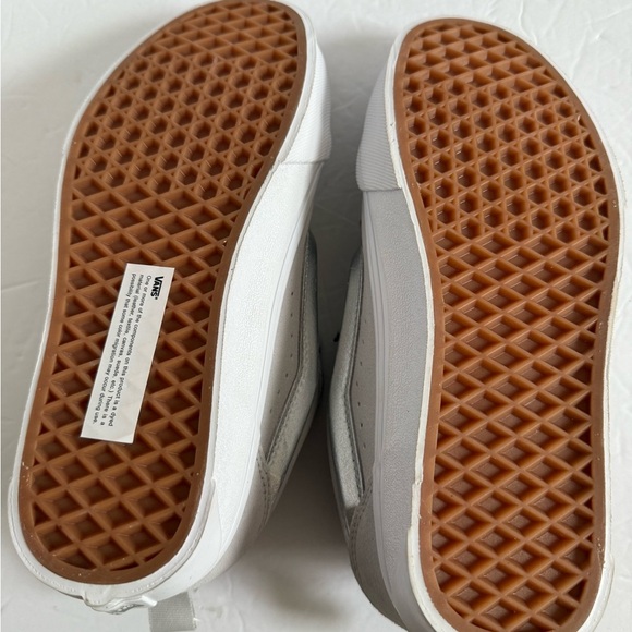 Vans Gray and White Sneakers Classic Low-Top Design men 6.5 women 8 - Picture 10 of 11